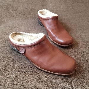 UGG Shoreham Leather Clogs
